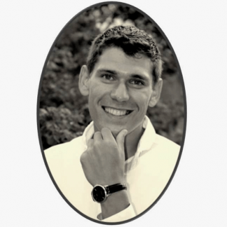 [Зуши Плетнев] Разбор Джейсона Фладлена Как он продал продукт за 3к каждому 3 слушателю, который не собирался покупать (2025)